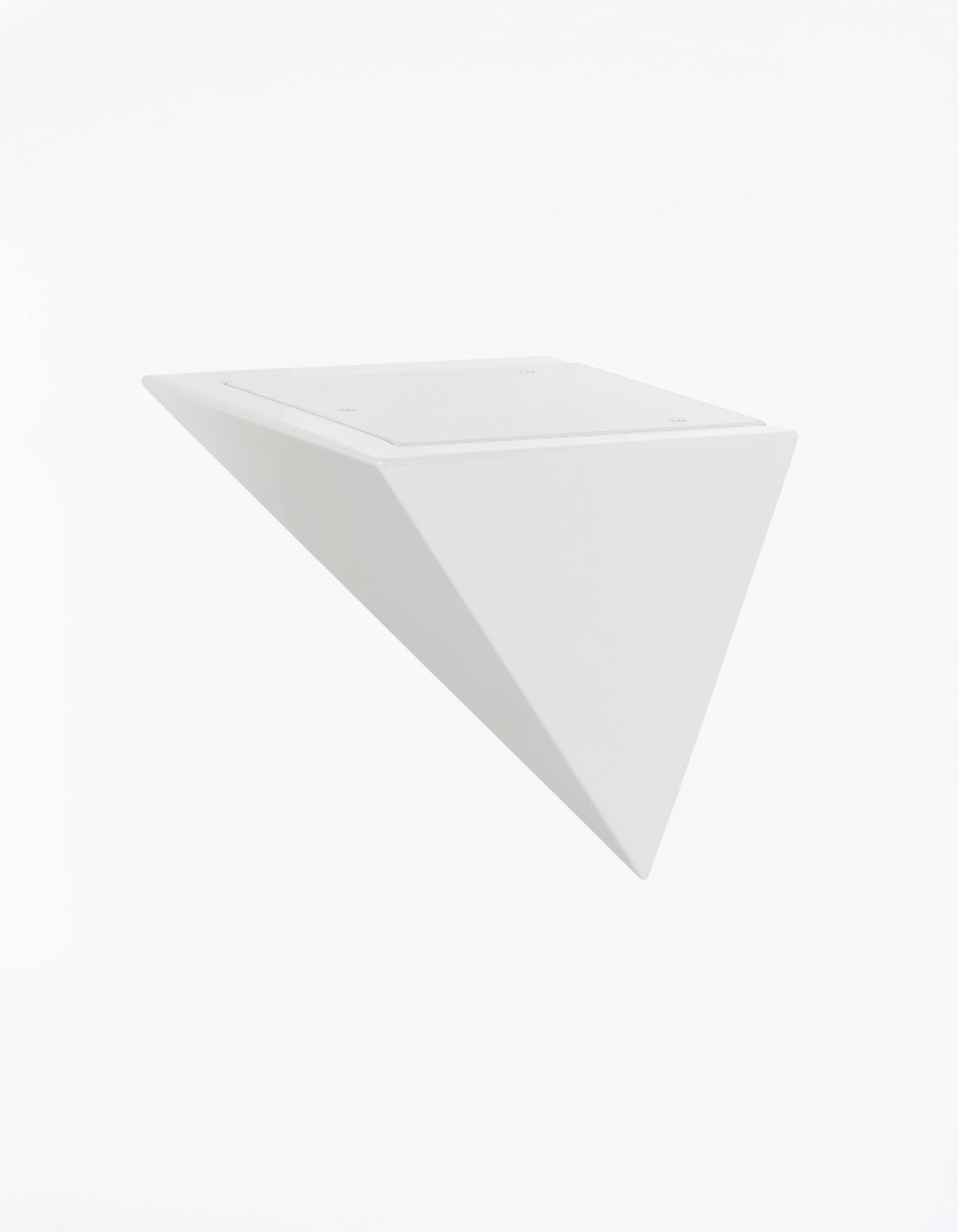 Pyramid Bracket in White